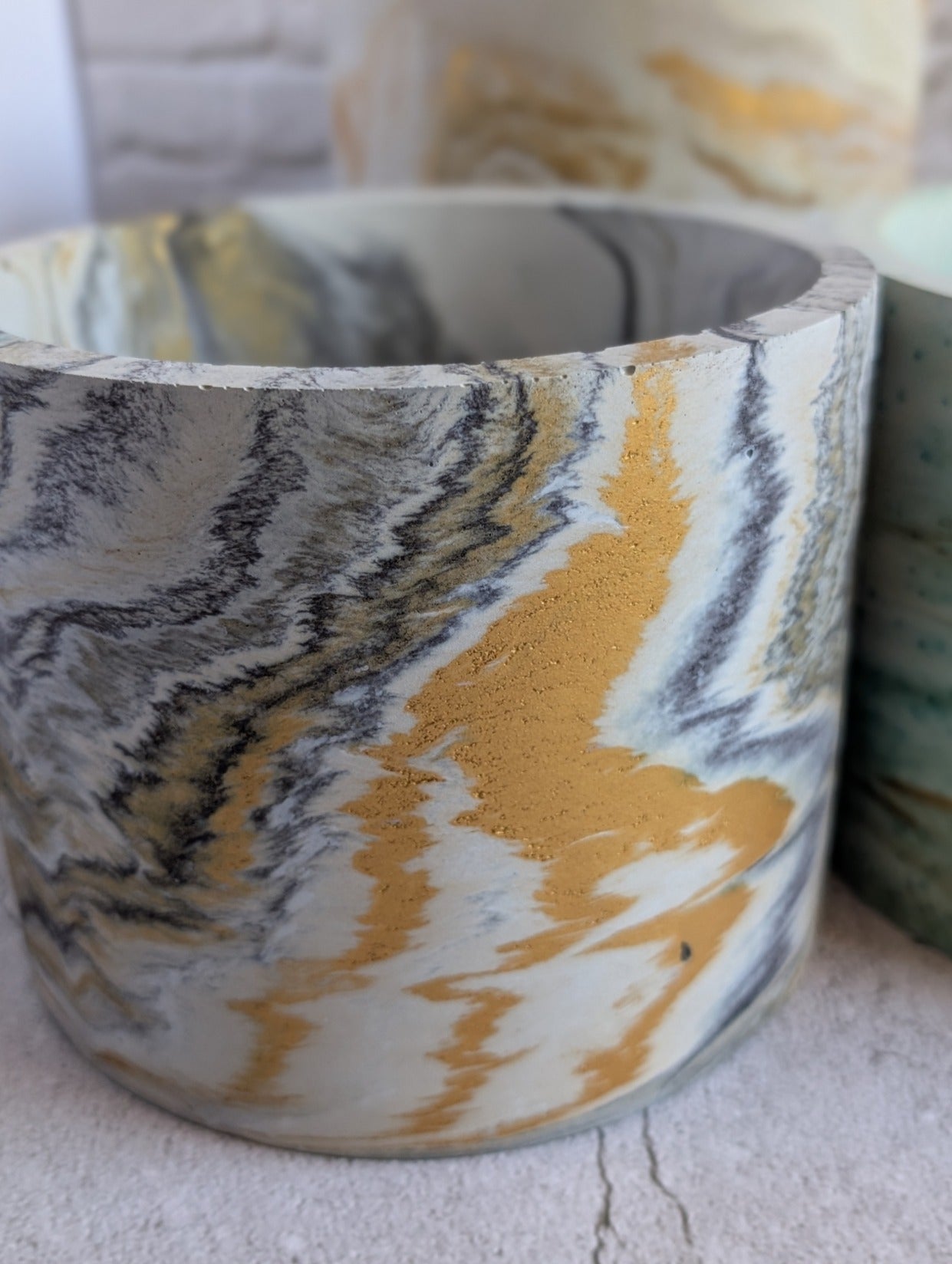 Large, 32oz 4-wick Candle, Concrete Candle, Cement Bowl, Reuseable, With Feet